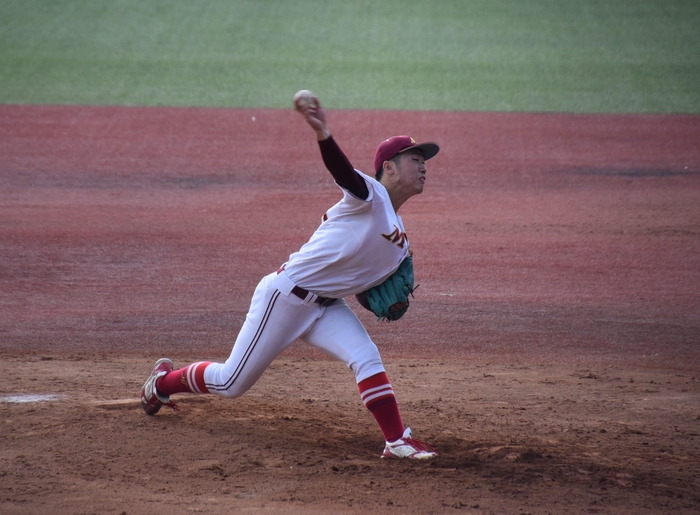 最優秀選手に選ばれた天野投手