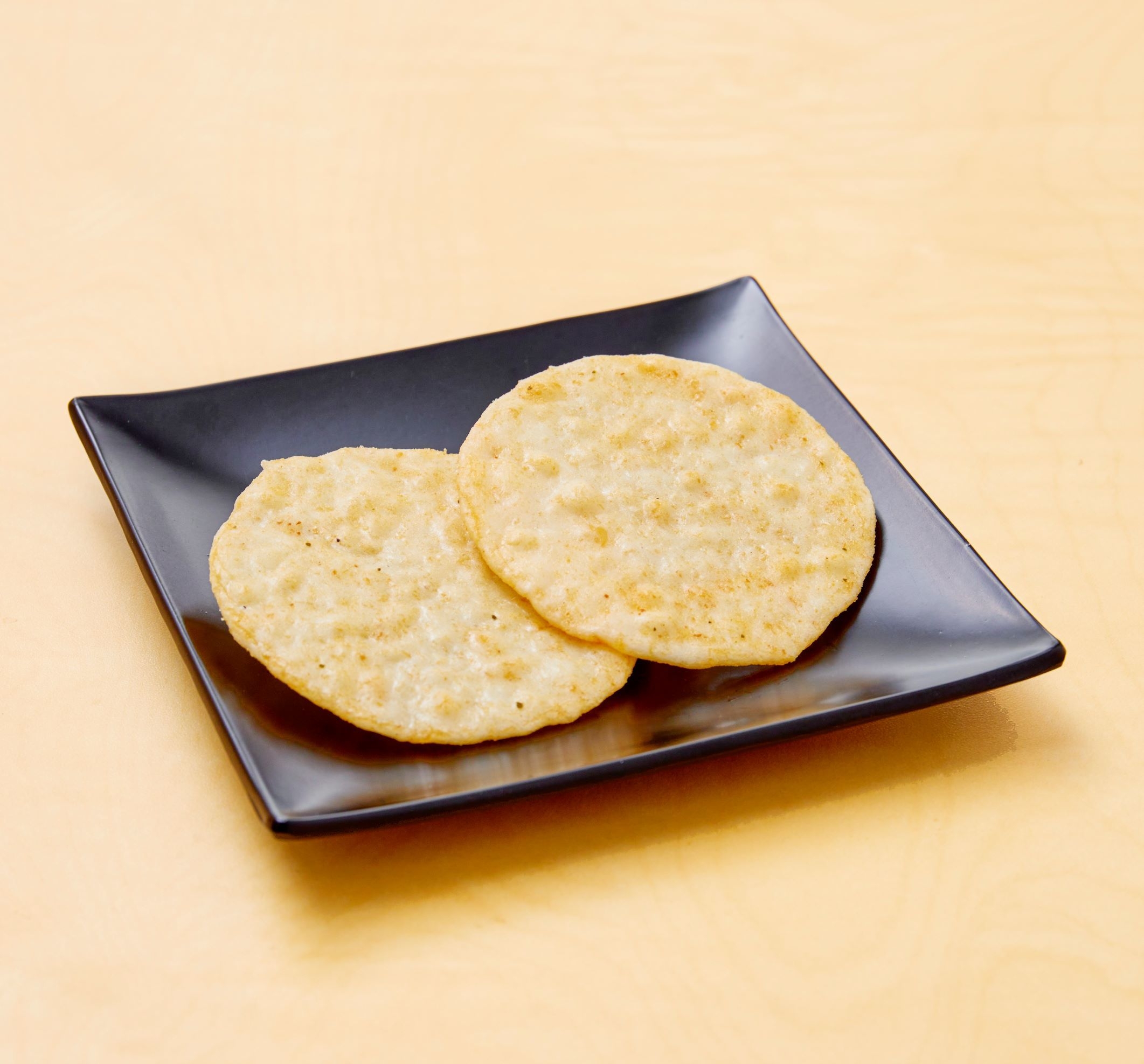 うまみせんべい うにほたて味 皿盛り