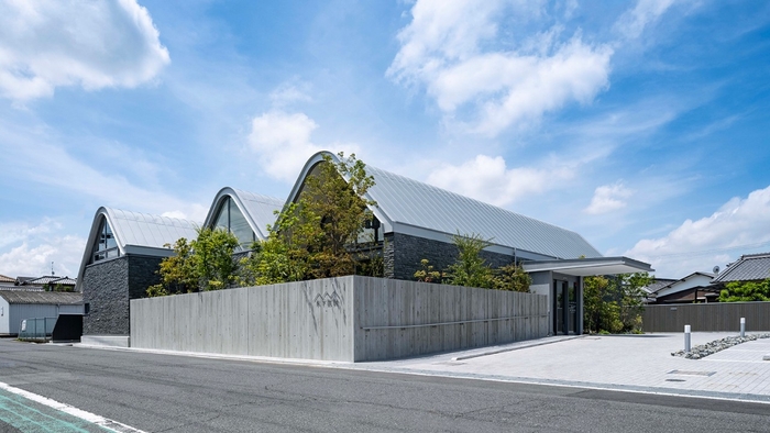 デザインアワード2024非住宅部門銅賞〈木下医院〉設計:平野玲以建築設計事務所 / 撮影:小川重雄