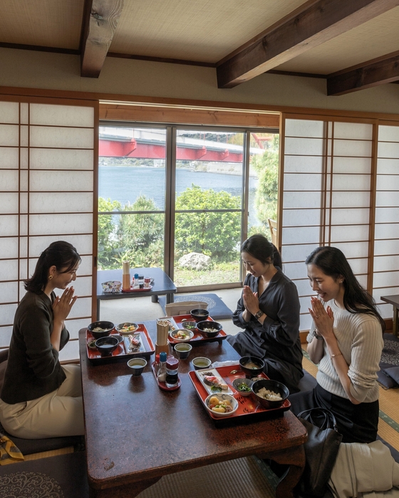 近隣の古民家食堂例
