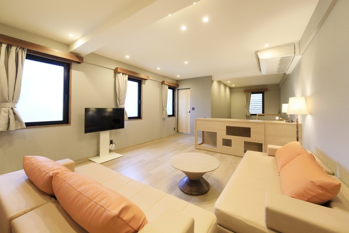 半露天風呂付きからスタンダードな和室まで全4タイプの<客室>