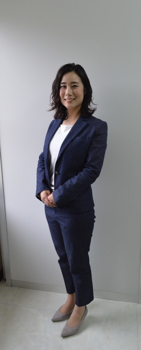 女性着用スーツ 株式会社カイタック トレーディング ルーシェル