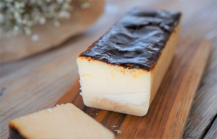 バスクチーズケーキ プレーン フルサイズ/税込:2,268 円