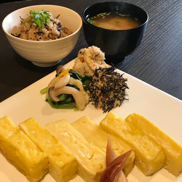 だし巻き定食(鬼おろし付) 500円