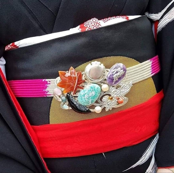 かんざし職人が初めて制作したぽっちり