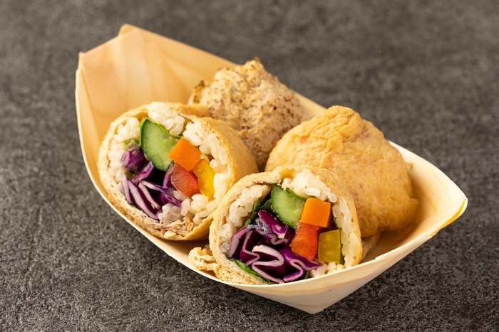 伊奈利寿司2種類と伊奈利ロールが1つのセットに!