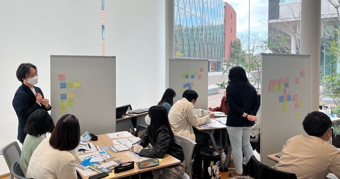 令和5年（2023年）3月に行った「旅行会社の仕事体験会」の様子