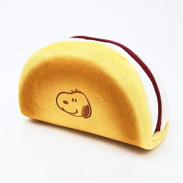 スヌーピーのスイーツがモチーフのポーチ