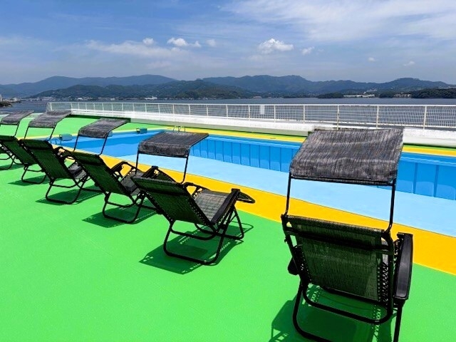 日除け付きレンタルチェア