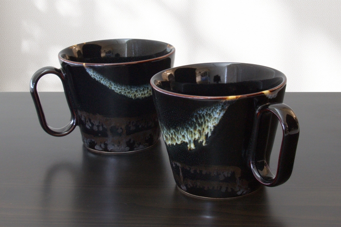 力強さと繊細さを併せ持ち、使うほどに愛着を深める一品