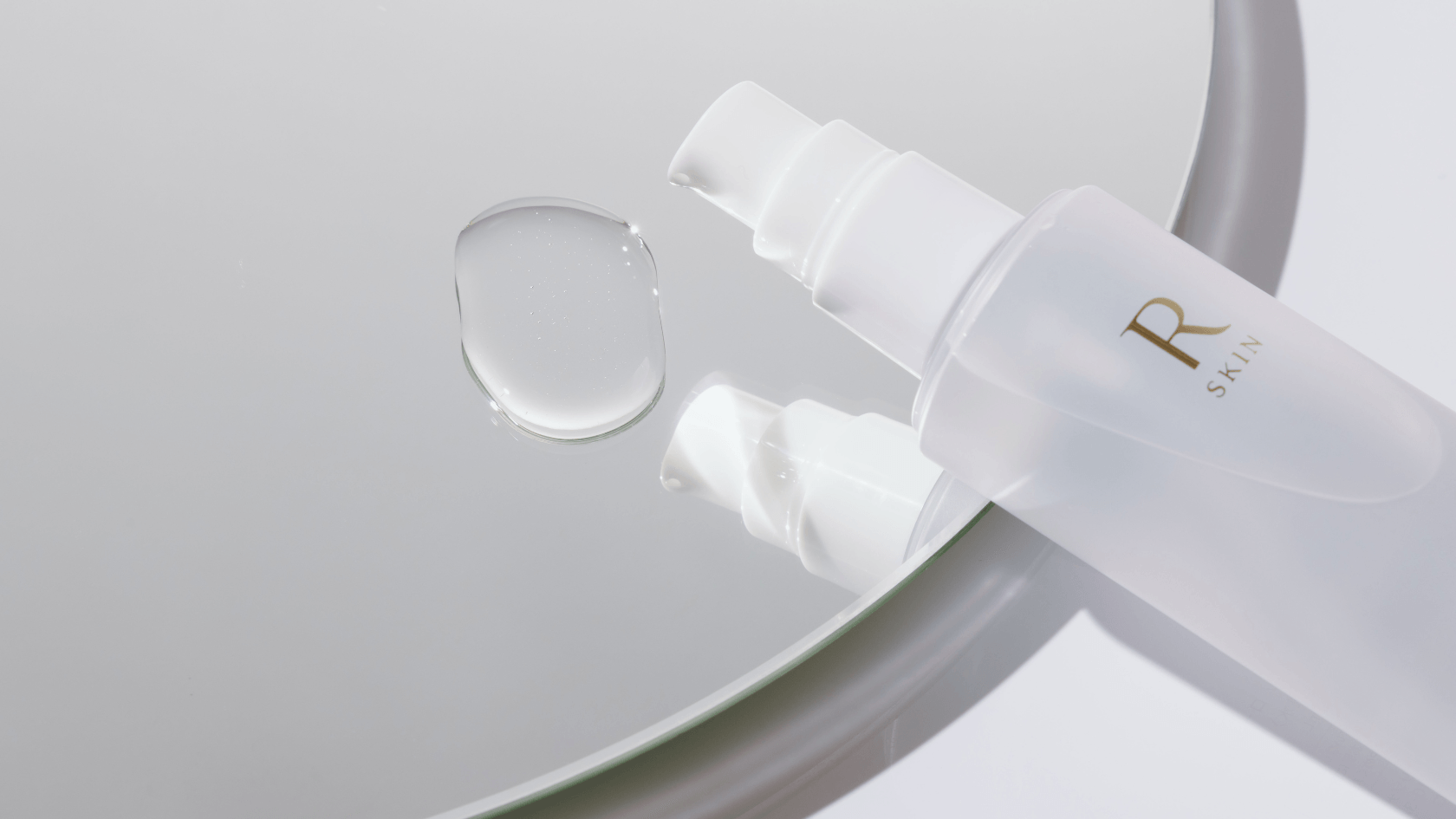 R SKIN ローション_テクスチャ