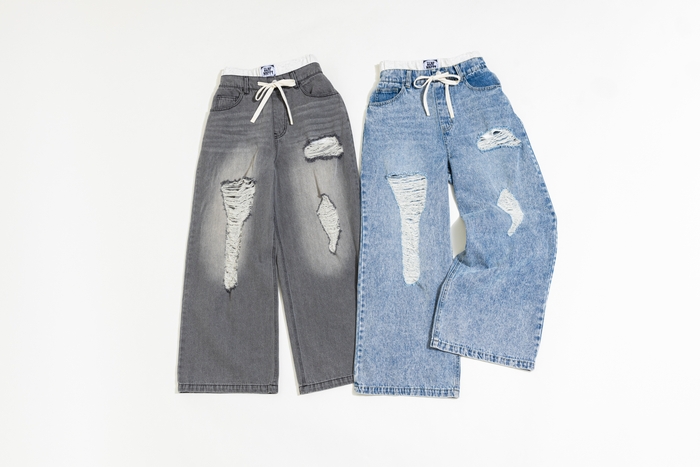 【トレンド部】Wウエストデニム ¥4,950(税込)