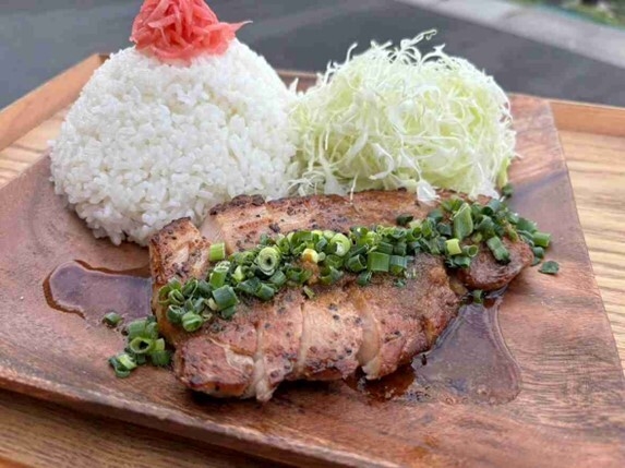 トンテキは飲み物~生姜ソース~