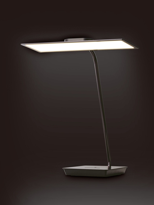 有機ELデスクライト「ecorica OLED SKY」