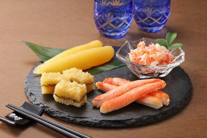 <歌津小太郎>東急百貨店オリジナル 漁師めし海鮮おせち三段重_皿盛イメージ