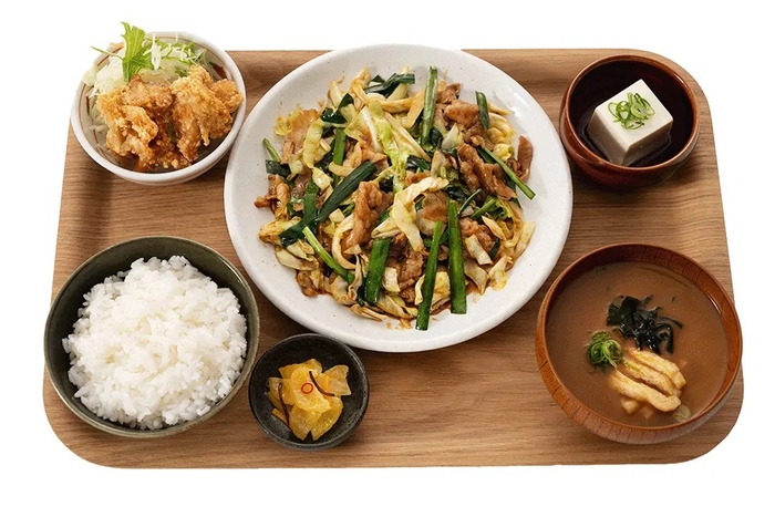 ニラ豚定食(唐揚げ2個付)1,090円