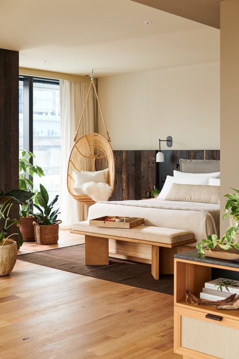 【1 Hotel Melbourne】 客室 River King Room (C)Mikkel Vang