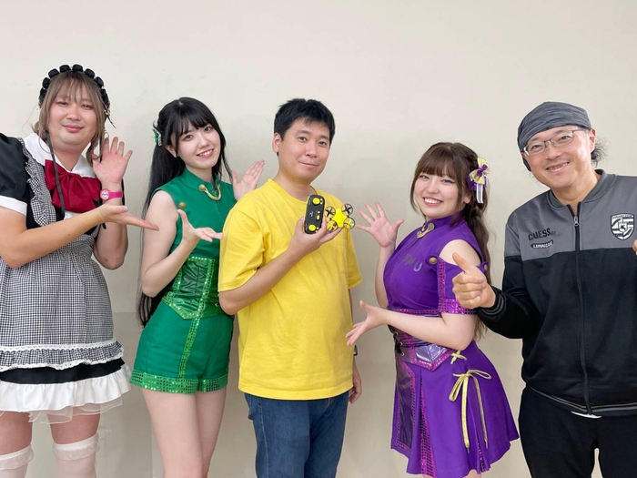 準優勝者を出場した青森市GMU横山ビル会場 中央が準優勝古川さん