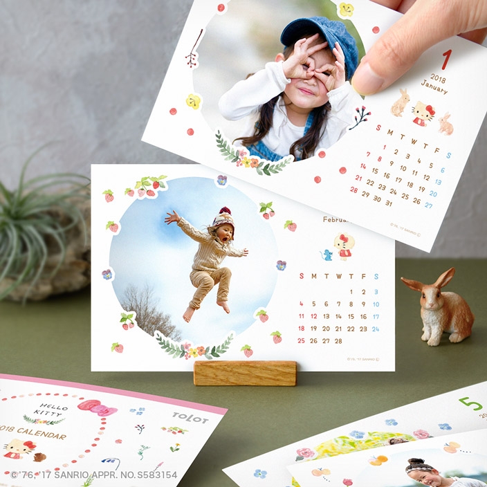 自分で撮った写真をキティちゃんが可愛くデコレーション!卓上型『ハローキティ 2018フォトカレンダー』発売
