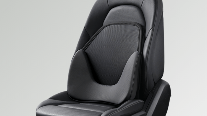 人間工学に基づいた立体デザインを採用