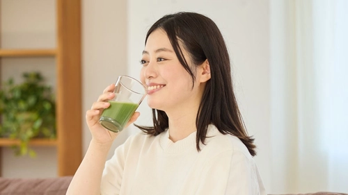 妊活中＆マタニティ、授乳期に嬉しい 「サプリ×プロテイン×青汁」のいいとこどり　 国産ケール100％使用　抹茶風味のお手軽栄養ドリンク 【ケールプロテイン ピュアルン】2種を2025年9月18日に販売開始