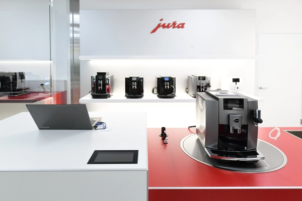 プレミアムコーヒーマシンのスイス発グローバルブランド 『JURA』が日本初の「JURA ホスピタリティセンター」を 横浜に12/7オープン