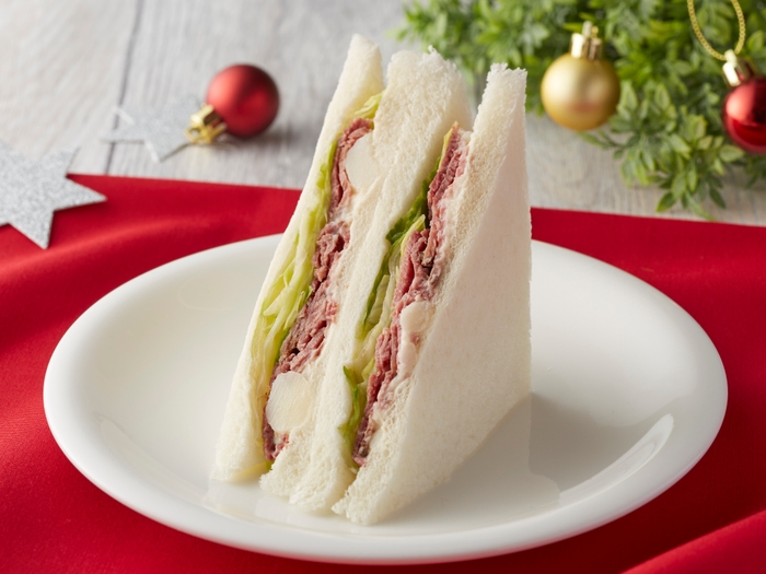 レタスとローストビーフサンド画像(画像はイメージです。)