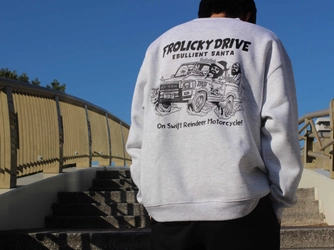 Quashの人気キャラクターMojashがサンタクロースに変身！ スウェットとソックスのセットが ホリデーコレクションとして期間限定で登場