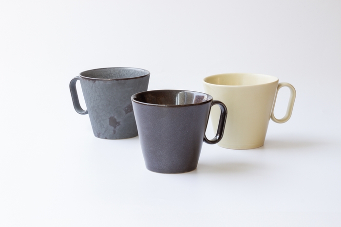 生涯を添い遂げるマグ ダブルウォール シリーズ(写真 左:黒天目 中:銀結晶 右:黄伊)