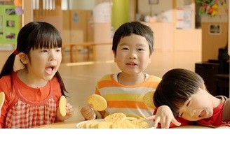 『♪じぃじ ばぁば と 食べたいな』