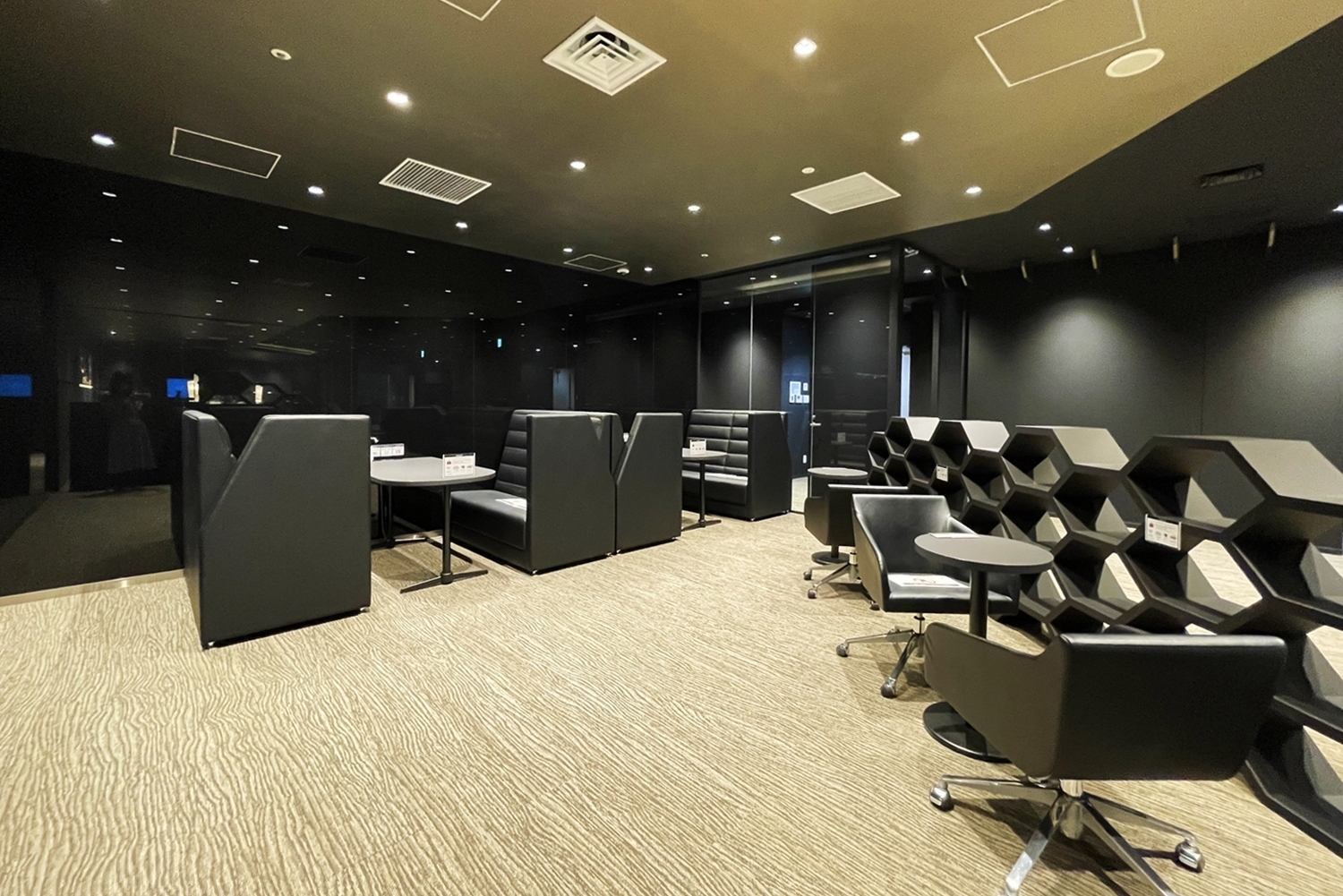 ラウンジエリア