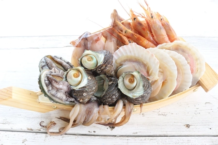 兵庫・淡路島タコステで6月1日より浜焼きの提供を開始！ 魚介たっぷりの浜焼きセットや天ぷらなどをご用意