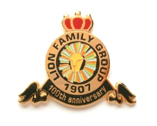 100周年記念バッチ