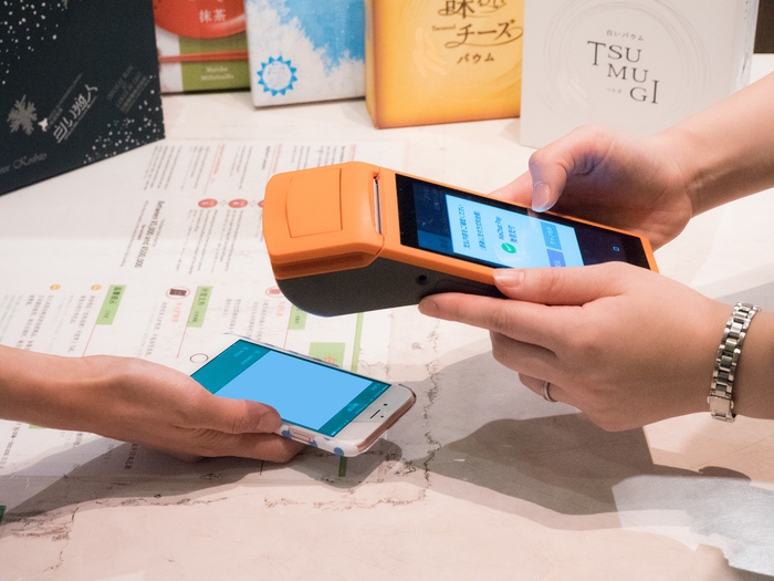 従来よりも低コストで導入可能な決済端末「SUNMI V1」