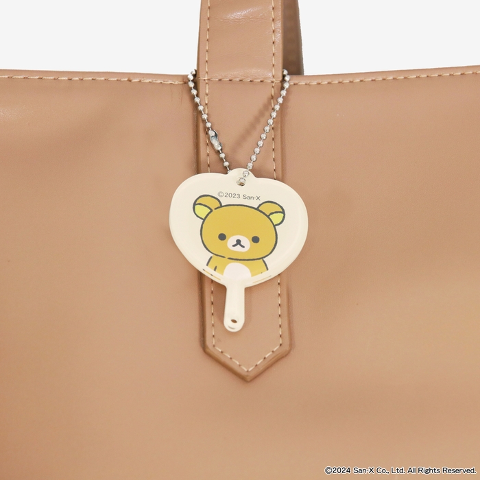 推しごと現場トート(リラックマ)付属品:「うちわ型アクリルキーホルダー」