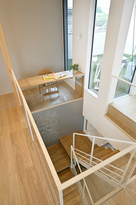 階段&スタディコーナー