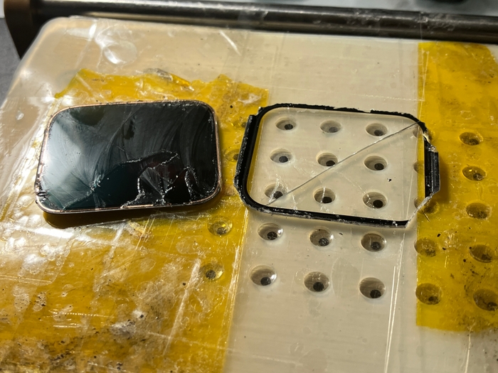 割れガラス&不具合タッチセンサーの除去