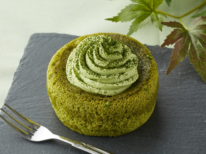 天空の抹茶シフォンケーキ イメージ画像