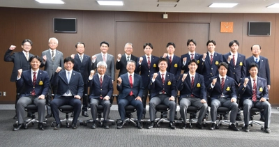 【名城大学・硬式野球部】明治神宮大会ベスト４を立花理事長や野口学長ら役員に報告