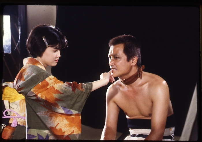 『薄化粧』より © 1985 松竹株式会社