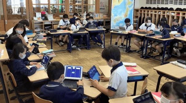 iPadを使用した授業の様子