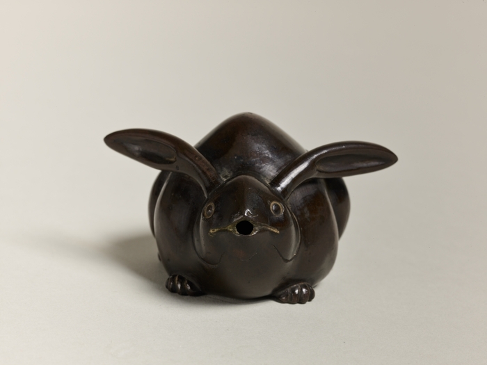 兎水滴 江戸時代・18〜19世紀 渡邊豊太郎氏・渡邊誠之氏寄贈 東京国立博物館蔵 1月2日(月・休)~29日(日) 平成館企画展示室