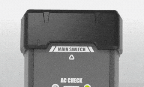 使用中の電圧や電流が限界を超えると、警告音で過負荷をお知らせ