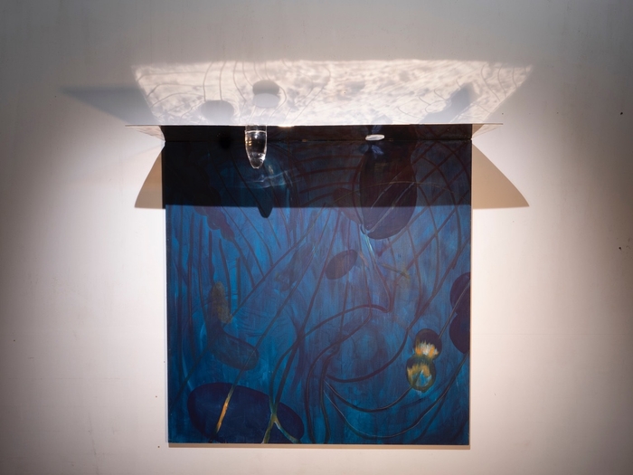 作品 水の中から