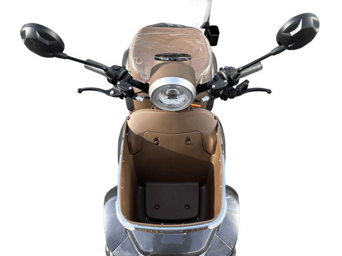 前方からのハンドル回り