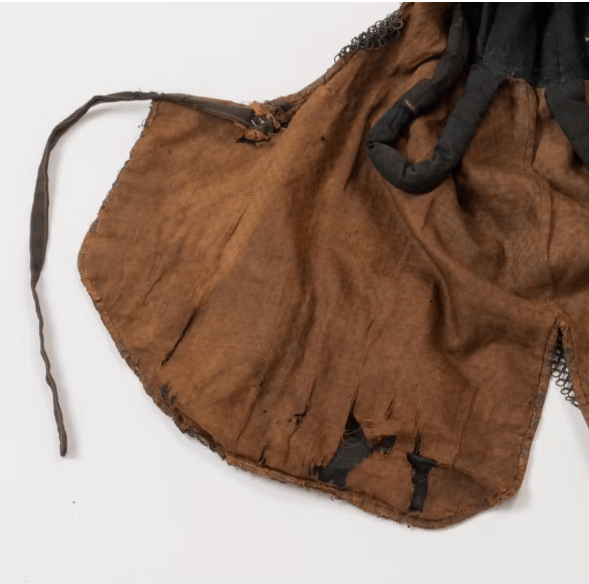 土方歳三　鎖帷子(池田屋事件使用)の劣化部分(一部)