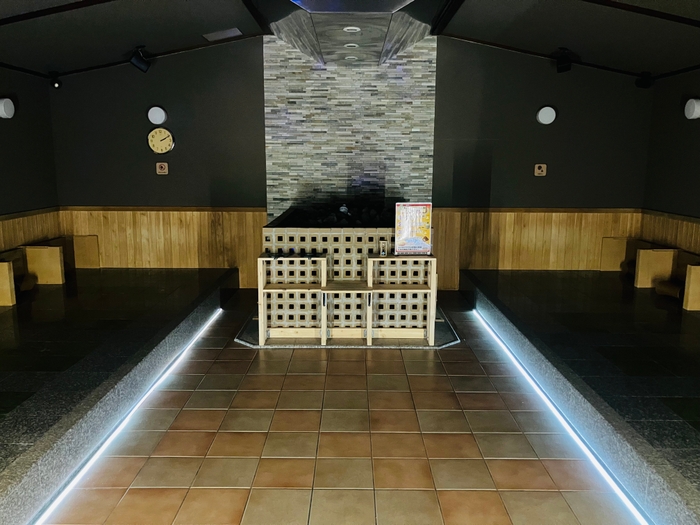 湯舞音龍ケ崎店 岩盤浴「炎夏」