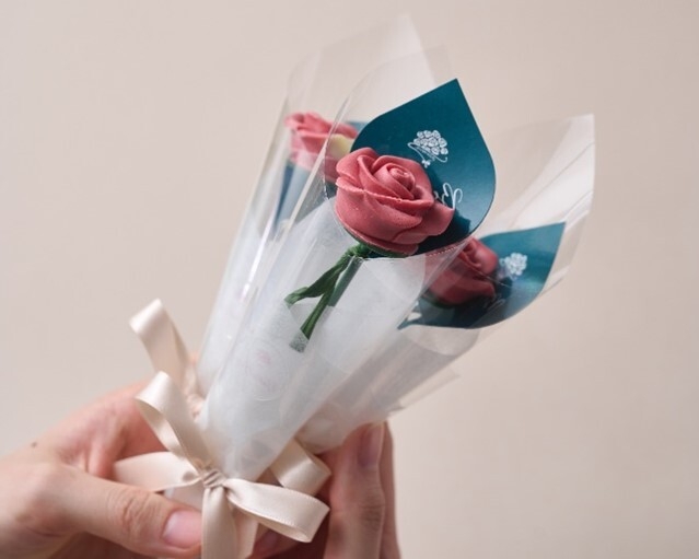 【季節限定商品】ベルローズ・ボヌール 1本ブーケ(フィルムラッピングG)2