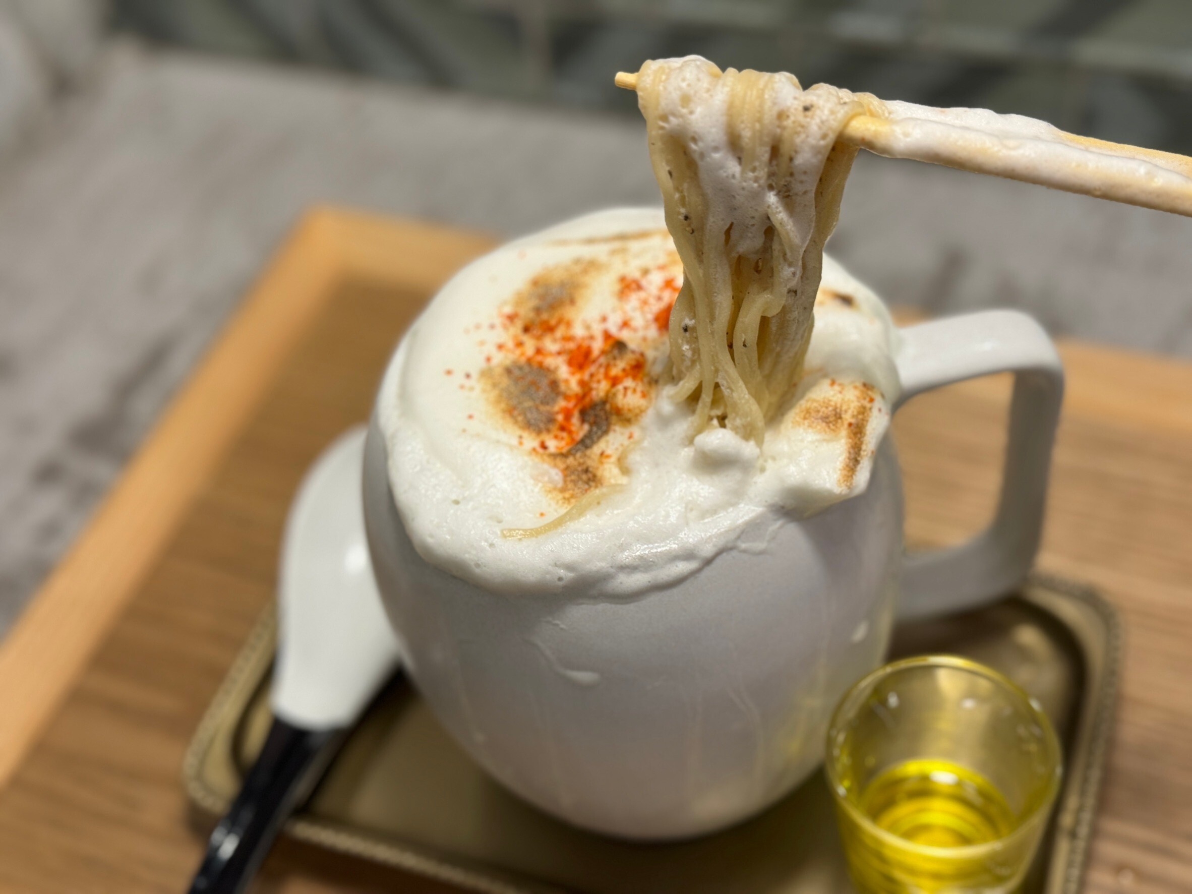 カプチーノラーメン トリュフ&ポルチーニクリームスープ