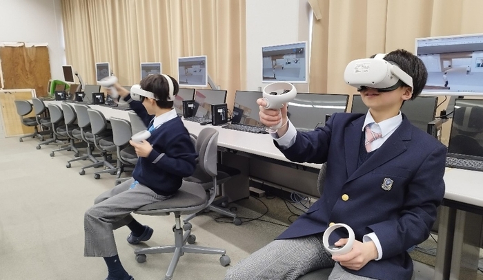 令和6年度(2024年度)のメタバース研修の様子